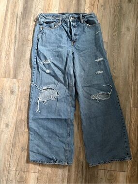 Old Navy Light Blue Distressed Wide-Leg Jeans